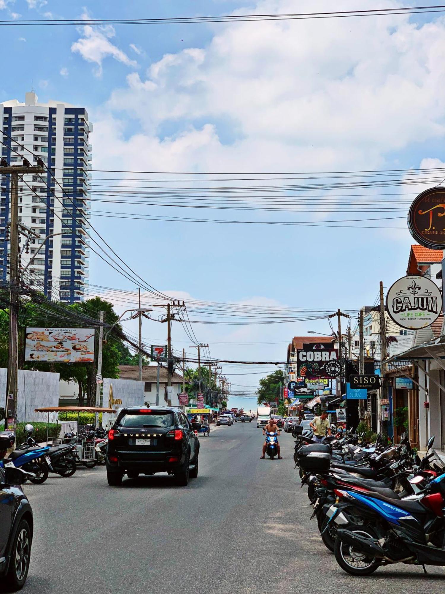4 Palms Hotel Pratumanak Pattaya Exterior photo